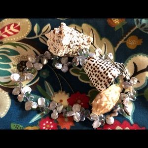 Hawaiian necklace & bracelet . Pearls & Teardrops Mystic Topaz.